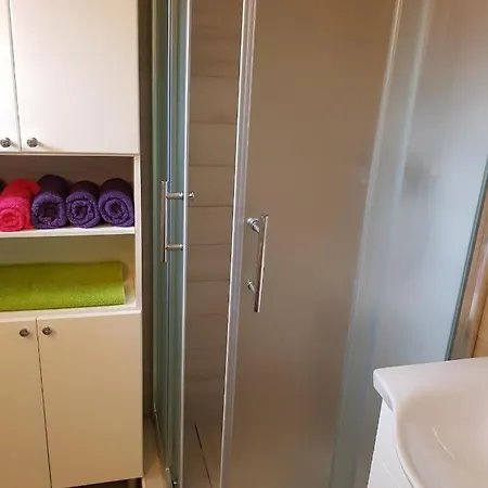 Frane Apartament Tribalj
